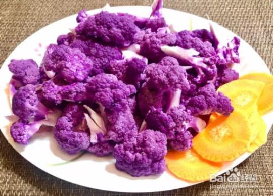 清炒紫色花菜时加什么调料不容易褪？