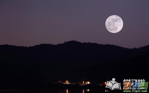 关于夸月亮的优美句子大全 关于月亮优美的句子十个字