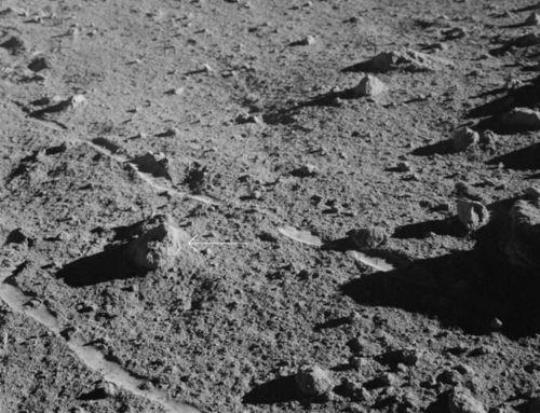 1971年在月球上发现的古代泰拉岩石  科学家们对月球上发现的一块样本岩石进行了测试