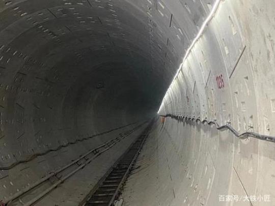 地铁隧道施工安全管理与风险预警论文 地铁隧道施工方法选择主要