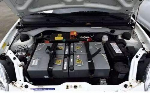 混合动力车的启动电瓶需要换吗 混合动力车启动不了
